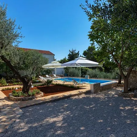 アパート Daria *