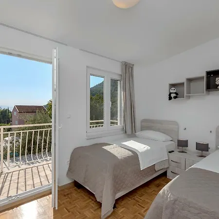 Daria Apartment *